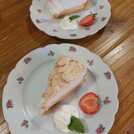 罗斯洛住宿加早餐旅舍 Canower