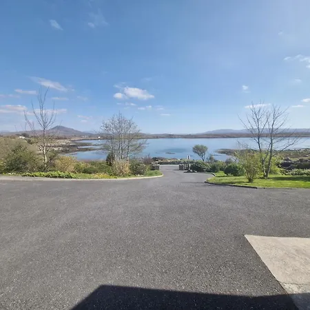 Rossroe Nocleg ze śniadaniem 4*