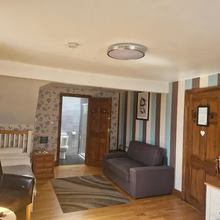 罗斯洛住宿加早餐旅舍 4*