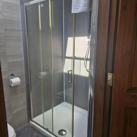 Nocleg ze śniadaniem Rossroe