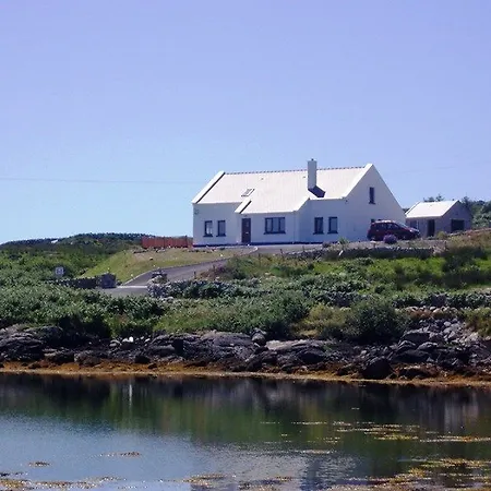 Rossroe Nocleg ze śniadaniem 4*