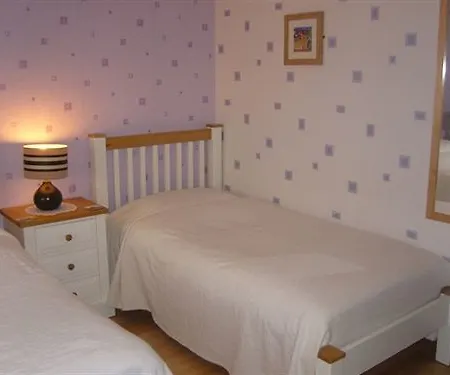 Rossroe Nocleg ze śniadaniem 4*